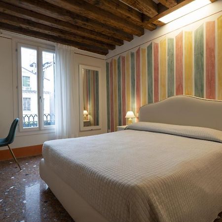 شقة Rialto Sant'Aponal Prestige By Wonderful Italy البندقية المظهر الخارجي الصورة