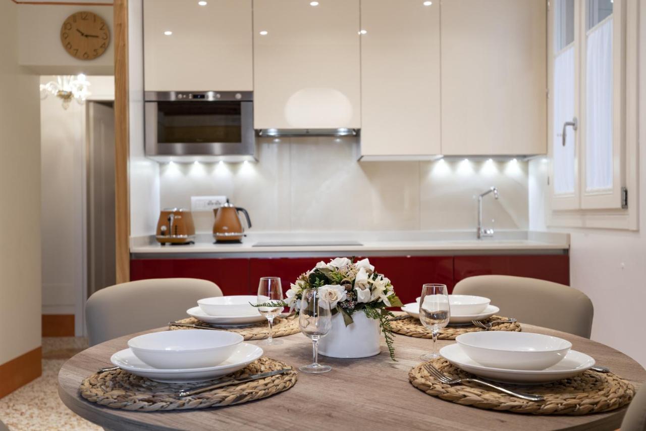 شقة Rialto Sant'Aponal Prestige By Wonderful Italy البندقية المظهر الخارجي الصورة
