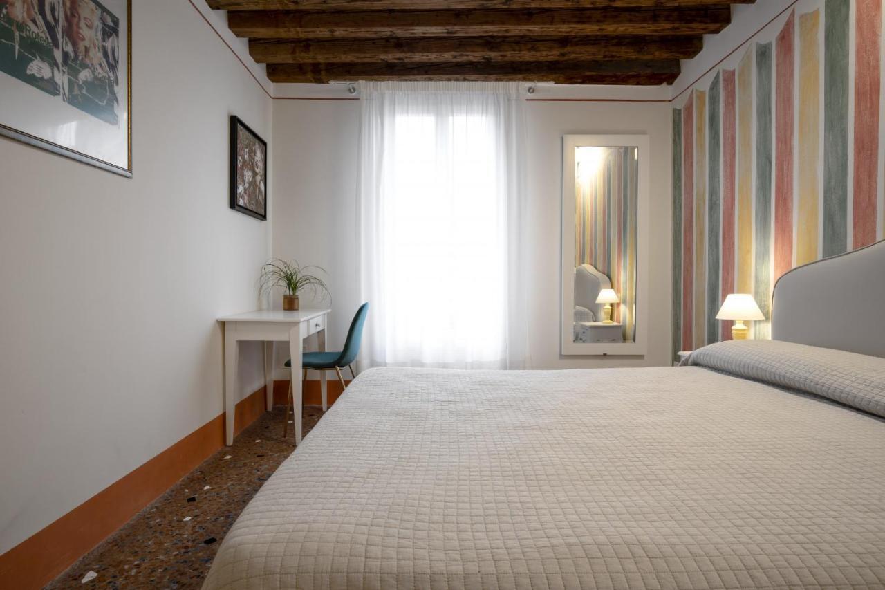شقة Rialto Sant'Aponal Prestige By Wonderful Italy البندقية المظهر الخارجي الصورة