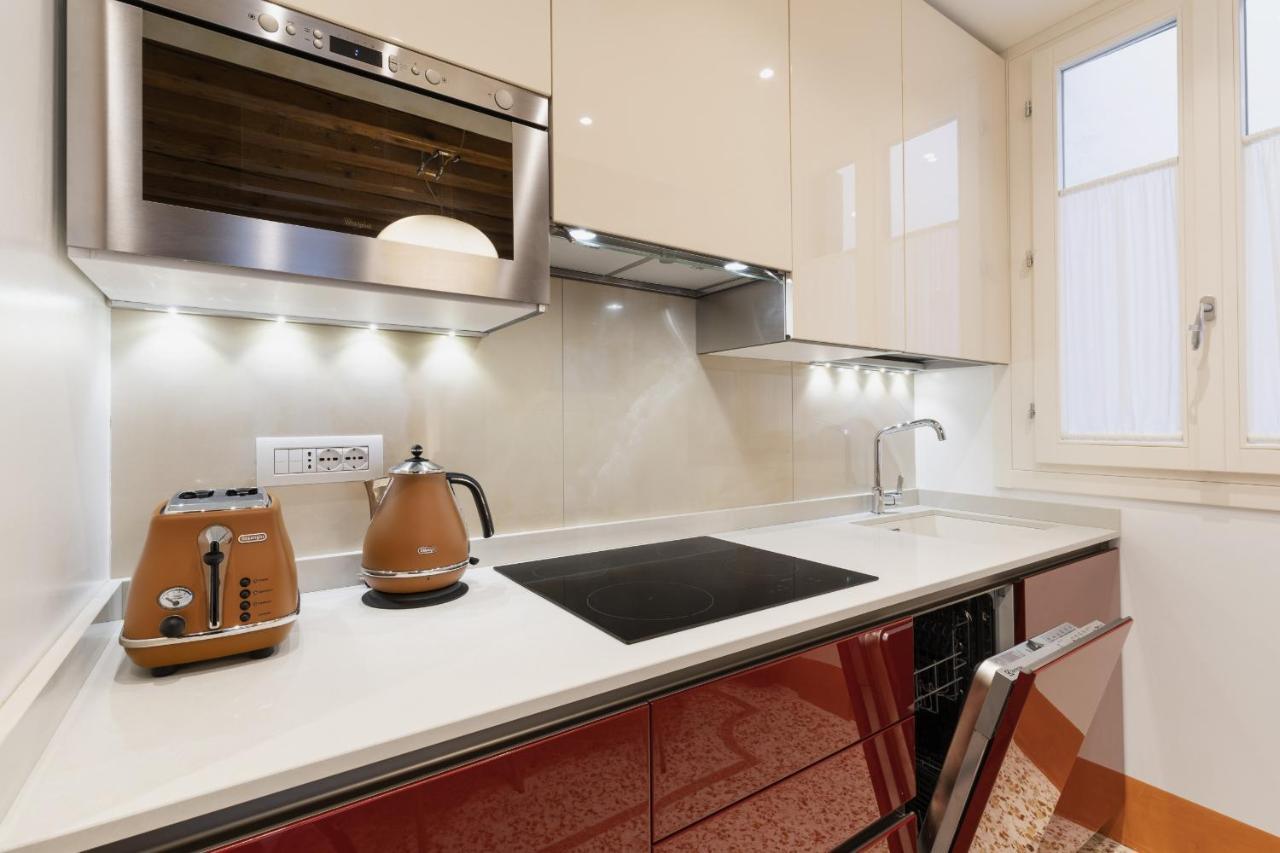 شقة Rialto Sant'Aponal Prestige By Wonderful Italy البندقية المظهر الخارجي الصورة