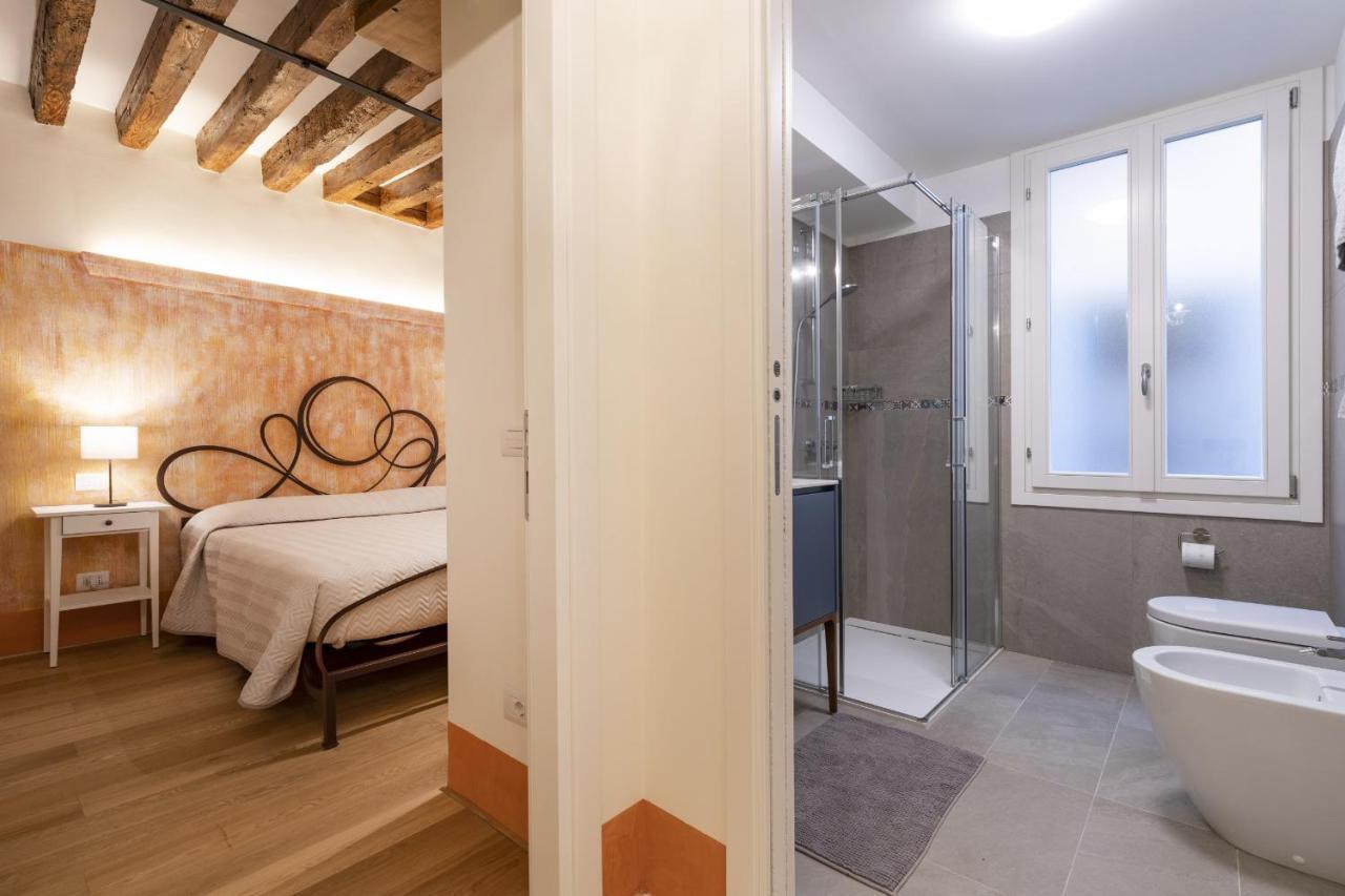شقة Rialto Sant'Aponal Prestige By Wonderful Italy البندقية المظهر الخارجي الصورة