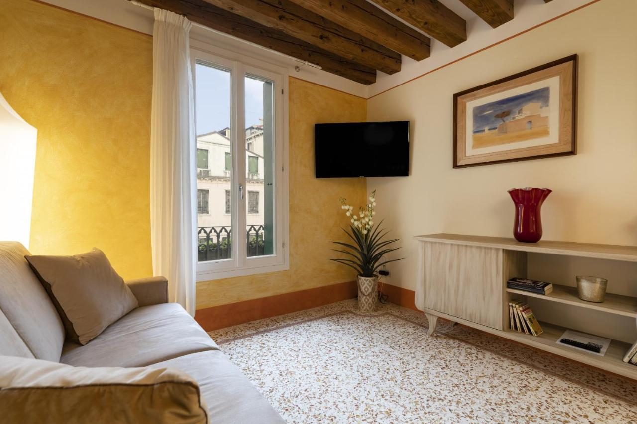 شقة Rialto Sant'Aponal Prestige By Wonderful Italy البندقية المظهر الخارجي الصورة